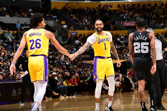 Anthony Davis and D'Angelo Russell give Spencer Dinwiddie credit for accepting a new role in the Lakers.