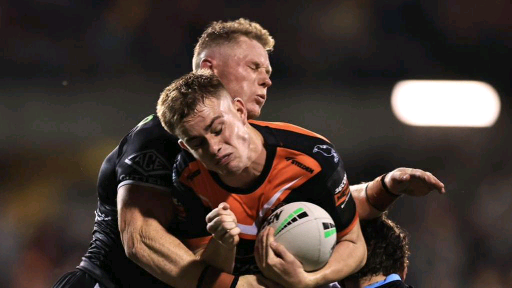 SAD NEWS: Galvin, a rookie for the Tigers, will miss two weeks due to hip drop.