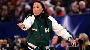 BREAKING: "Give Them the Real": How Dawn Staley 'Spoiled' Local South Carolina Reporters.