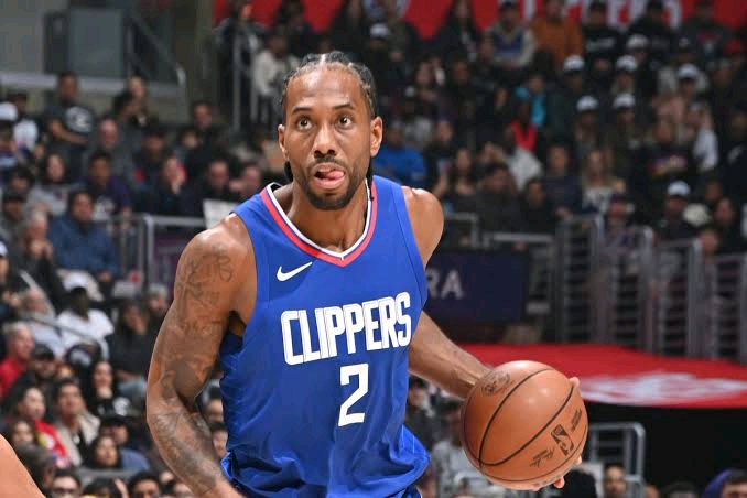 The Los Angeles Clippers' Kawhi Leonard will be out for Game 6 on Friday.