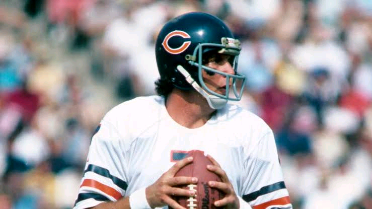 Former Chicago bears QB has passed away at 70 years old.